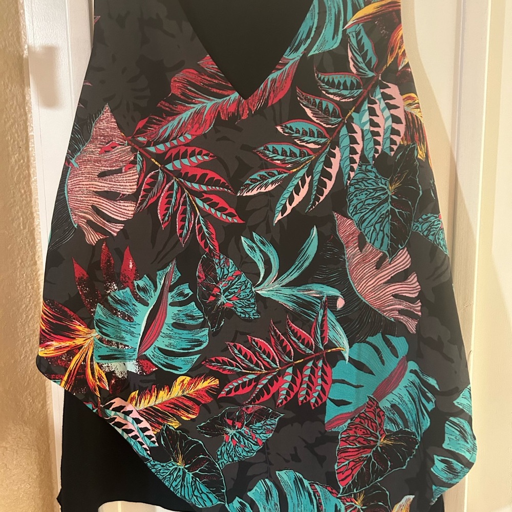 Dg2 Tropical Leaf Print Sleeveless Top - Teal & Coral on Black